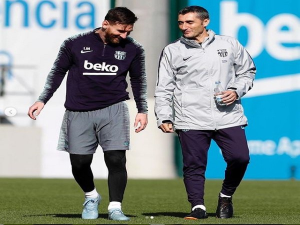 Lionel Messi with Ernesto Valverde (Photo/ Lionel Messi Instagram) 