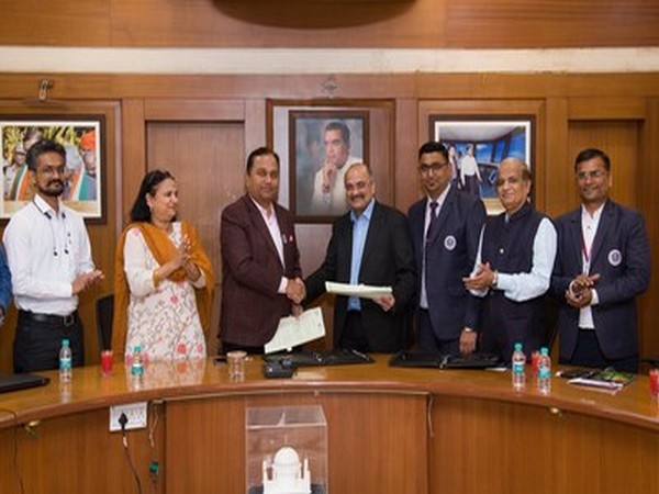 The MoU exchanged between Prof Dr Mangesh Karad, Vice-Chancellor, MIT-ADT University and Sachin Sharangpani, Business Head Training Services Group, Atos India