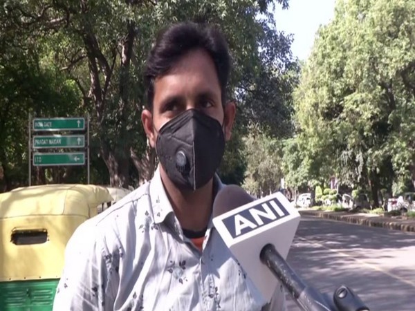 A New Delhi resident talking to ANI on PM Modi's call given on Friday. Photo/ANI