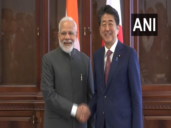 PM Narendra Modi with his Japanese counterpart Shinzo Abe (File photo)