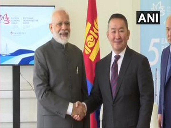 Prime Minister Narendra Modi and Mongolian President Khaltmaagiin Battulga. (File photo)