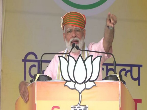 Prime Minister Narendra Modi addressing an election rally at Udaipur, Rajasthan on Monday. Photo/ANI