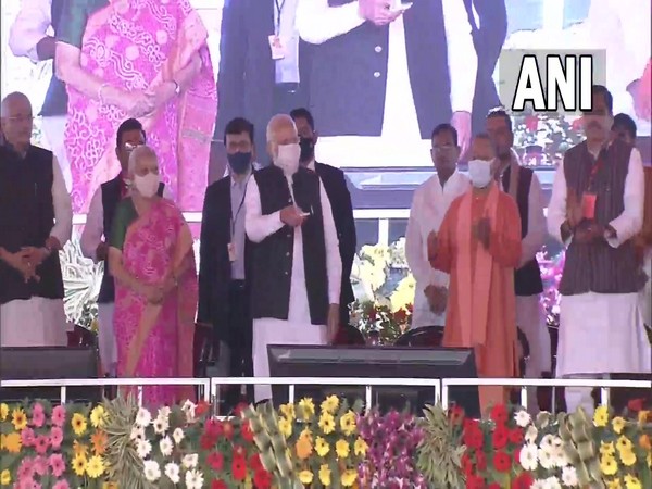 Visuals of Prime Minister Narendra Modi inaugurating 'Arjun Sahayak Project' in UP's Mahoba (Photo/ANI)