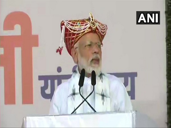 Prime Minister Narendra Modi addressing a rally in Nashik on Thursday.