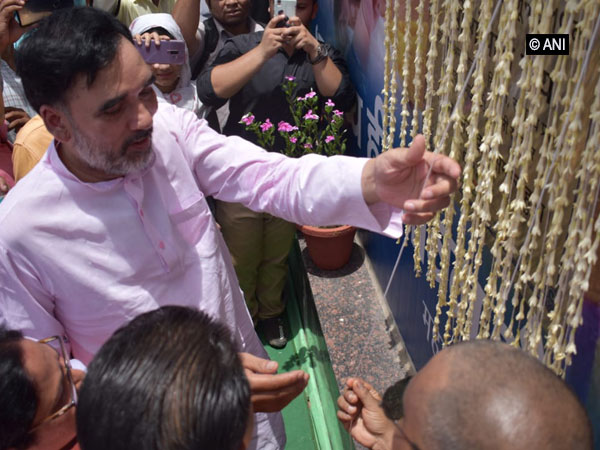 Labour Minister Gopal Rai inaugurating Mohalla Clinic in Badarpur. Photo/ANI
