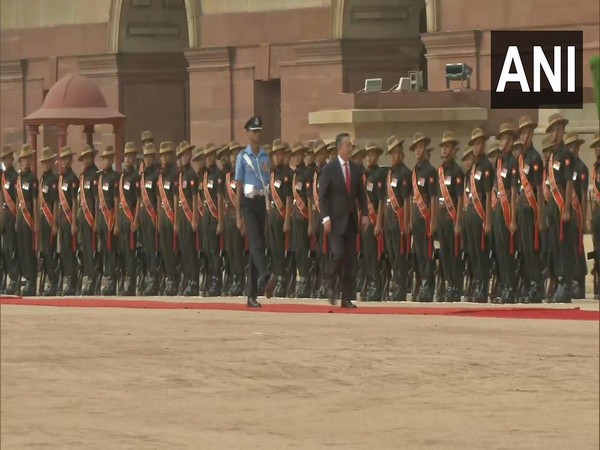 Mongolian President receives ceremonial reception at Rashtrapati Bhavan