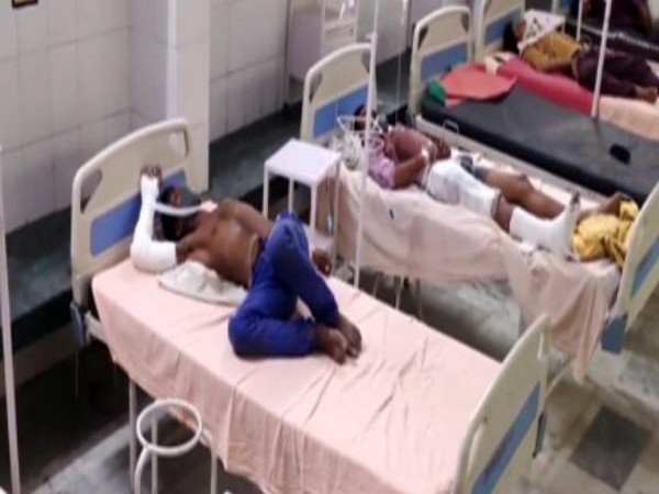 Twenty-eight people injured after their vehicle met with an accident on Sunday. Photo/ANI