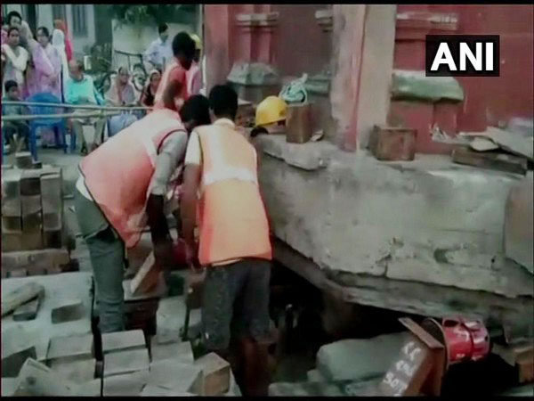 A 2-storeyed minaret of a historic mosque is being shifted in Assam. Photo/ANI