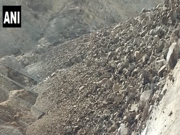 Major landslide blocks Gangotri highway in Chungi Barethi area on Sunday.