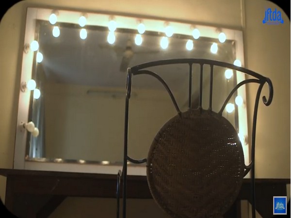 A still from the music video 'Hum Kalakaar Hain' (Image source: YouTube) 