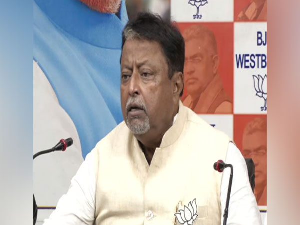 BJP leader Mukul Roy addressing a press conference in Kolkata on Sunday. Photo/ANI