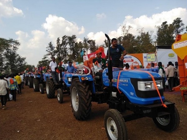 Multiple Sonalika Tractor