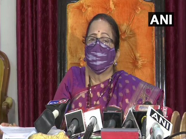 Mumbai Mayor Kishori Pednekar speaking to media on Sunday. (Photo/ANI)