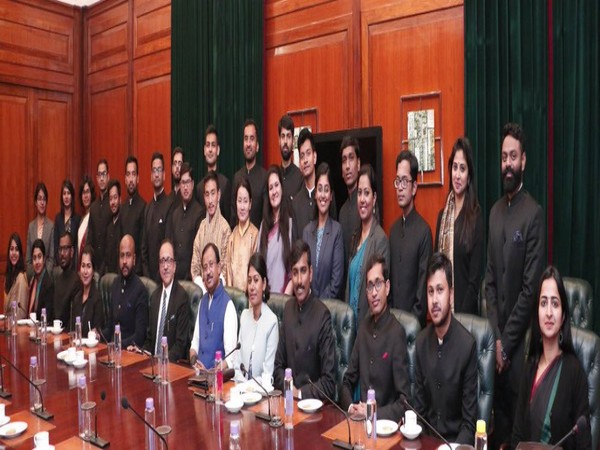 Minister of State for External Affairs V Muraleedharan with IFS trainees of 2019 batch in New Delhi on Monday.