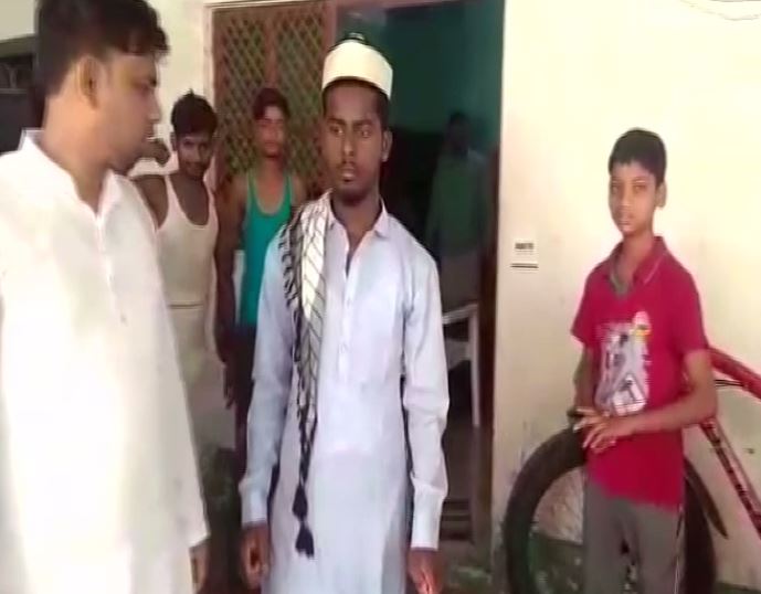 Mohammad Taj who was thrashed by miscreants for not chanting Jai Shri Ram in Kanpur, Uttar Pradesh on Friday. Photo/ANI