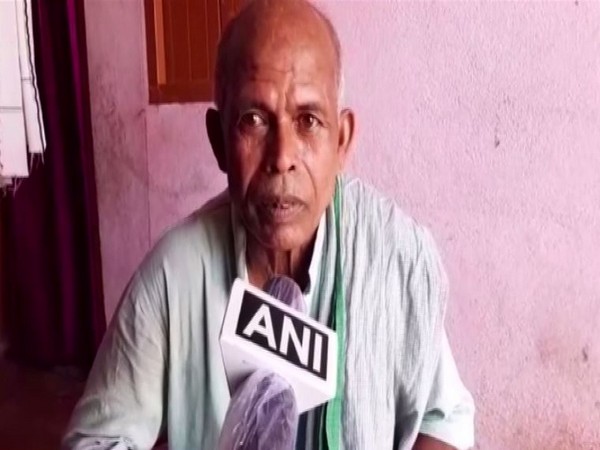 A farmer in Muzaffarpur speaking to ANI on Sunday. Photo/ANI