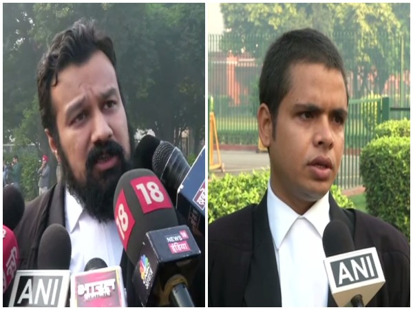 Hindu Mahasabha lawyer Vishnu Jain (left) and Karunesh Shukla (right), the lawyer of litigant Mahant Dharam Das. Photo/ANI