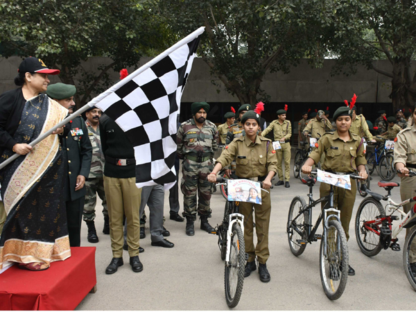 Haryana Chief Secretary Keshni Anand Arora flagging off the cycle rally in Chandigarh on Friday. Photo/ANI 