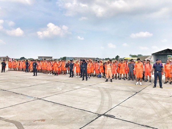 The Indian Air Force deployed around 140 NDRF personnel in Jamnagar on Tuesday. 