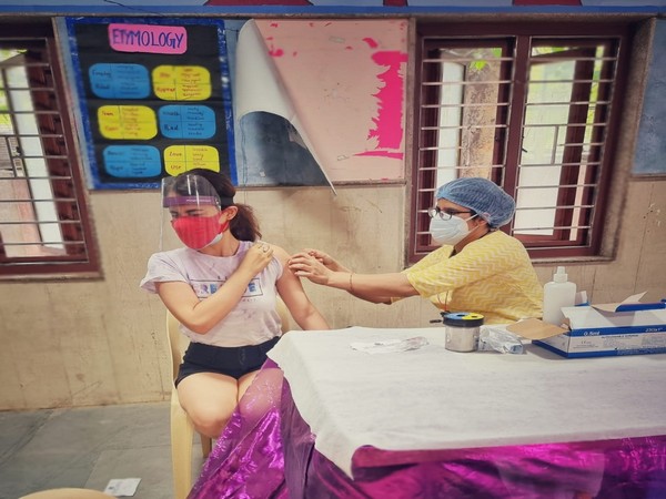 Radhika Madan receiving COVID-19 vaccine (Image Source: Instagram)