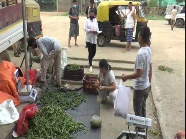 Entrepreneurs from Nagaland have come forward to supply organic vegetables and other essential goods at wholesale rates at Dimapur market.