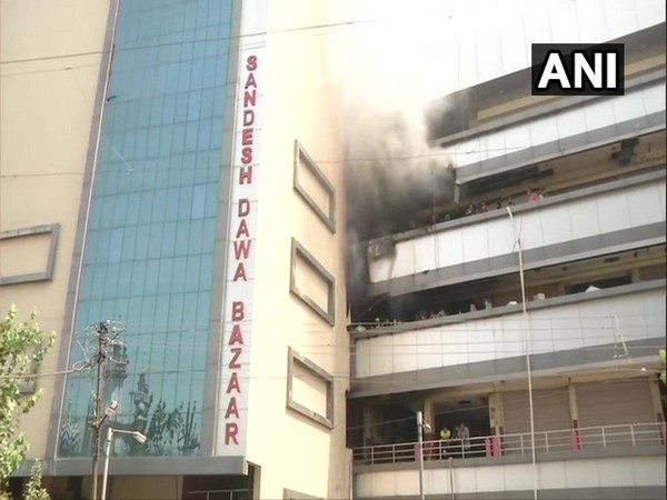 Visuals of the fire in Sandesh Dawa Bazaar building in Nagpur, Maharashtra