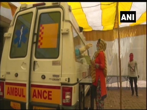 Mobile dispensary to screen pregnant women for COVID-19 in containment zones in Nagpur. Photo/ANI