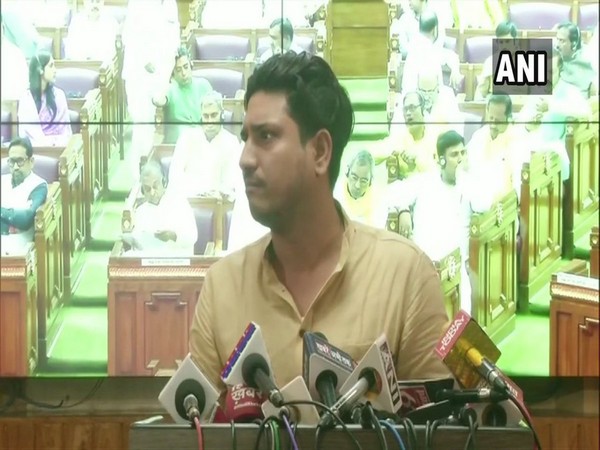 SP's Kairana MLA  Nahid Hasan speaking to reporters in Lucknow on Monday. Photo/ANI