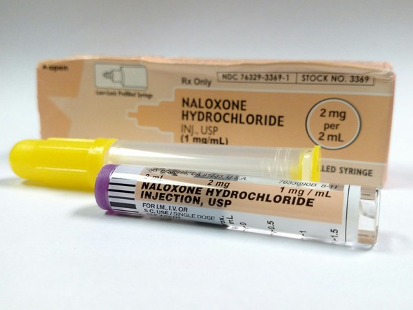 Naloxone, a drug that is effective in reversing opioid poisoning has failed to reach the patients who have a higher risk of succumbing to such overdoses.