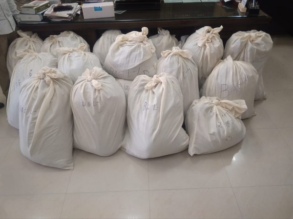 Packets of heroin and narcotics seized by Customs officials at ICP near Amritsar on Saturday. Photo/ANI