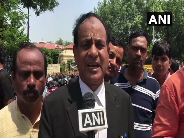 SMA Nasim, lawyer for Sakshi Misra and her husband Ajitesh speaking to ANI in Prayagraj on Monday.