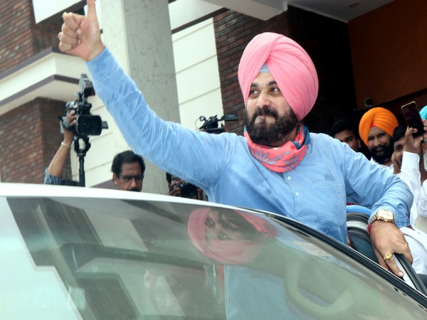 Congress leader Navjot Singh Sidhu (File photo)