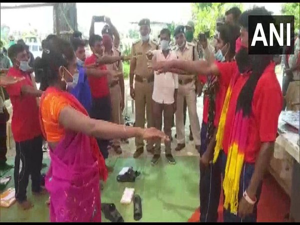 18 naxals surrender in in Dantewada district under 'Loan Varatu' campaign on Wednesday. (Photo/ANI)
