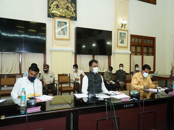 Karnataka Deputy Chief Minister Dr. C.N. Ashwatha Narayana addressing a press conference in Bengaluru. (Photo/ANI)