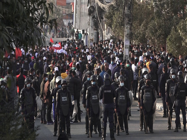 Hundreds of people took to the streets of Kathmandu on Sunday afternoon protesting against PM KP Sharma Oli and President Bidhya Devi Bhandari. Photo/ANI