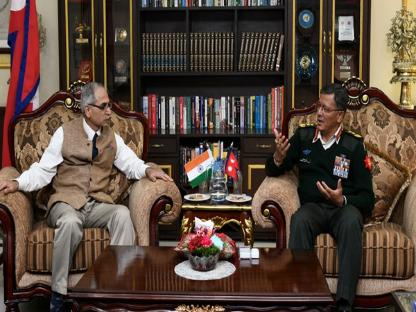 Vinay Mohan Kwatra meets Nepal Army's Chief Purnachandra Thapa. 