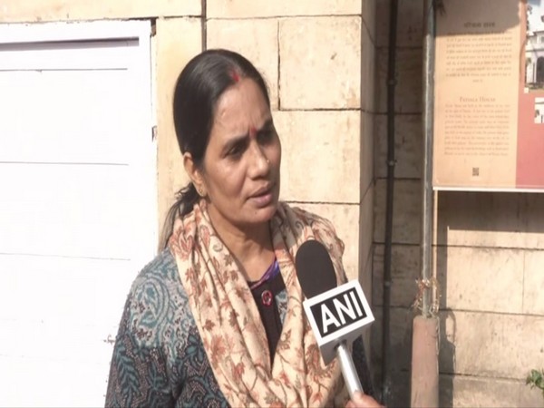 Nirbhaya's mother Asha Devi talking to ANI in New Delhi on Saturday. Photo/ANI
