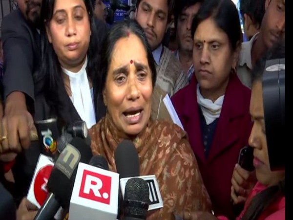 Asha Devi, Nirbhaya's mother speaking to reporters on Friday in Delhi. Photo/ANI