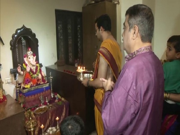 Nitin Gadkari while celebrating Ganesh Chaturthi at his residence in Nagpur
