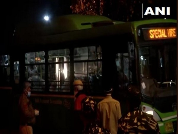 People who attended prayers at Nizamuddin reached Lok Nayak Hospital for checkup. Photo/ANI