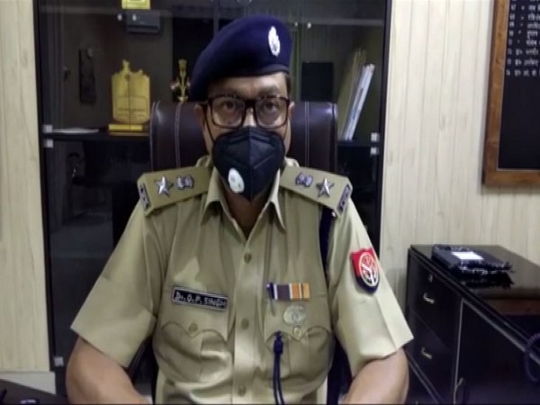 SP Ghazipur OP Singh talking to reporters. Photo/ANI