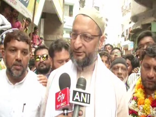 AIMIM President Asaduddin Owaisi speaking to media persons in Aurangabad on Friday. Photo/ANI
