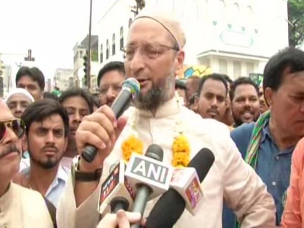 AIMIM MP Asaduddin Owaisi speaking to reporters in Aurangabad on Saturday. Photo/ANI