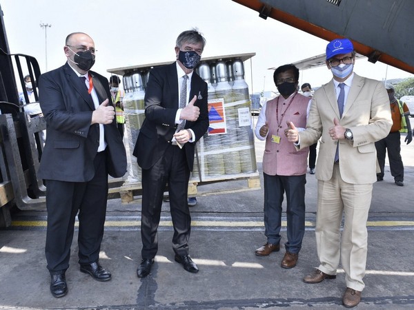1900 oxygen cannulas & 396 oxygen cylinders from Austria arrived India (Photo/credit: ANI Twitter)