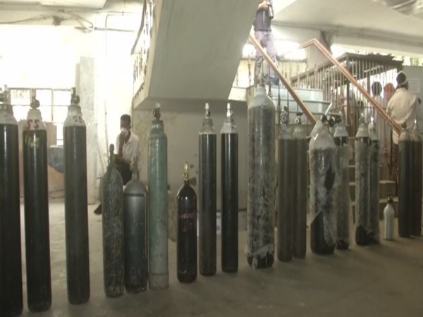 Gurudwara Singh Sabha has started 'Oxygen Langer'. (Photo/ ANI)