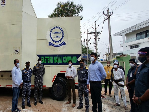 Indian Navy provides 'Oxygen on Wheels' to Andhra COVID centre