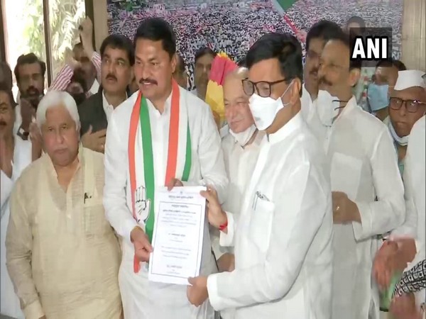 Visual of Nana Patole's oath taking ceremony as Maharashtra Congress Party chief (Photo/ANI)