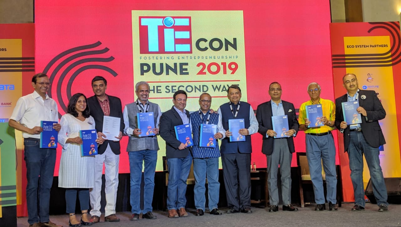 (From Left) Ganesh Natrajan ,Vandana Saxena, BV Jagdeesh, Vishwas Mahajan,  Pradeep Udhas, Kiran Deshpande,  Harish Mehta,  Keshav Murugesh, R Gopalakrishnan, Vineet Patni at TiECON 2019