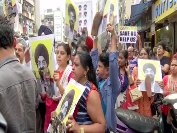 Depositors of PMC bank held a protest on Sunday in Mumbai. Photo/ANI