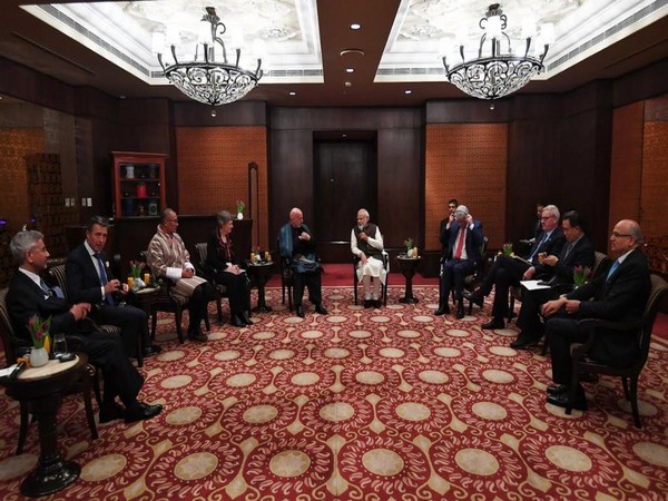 Prime Minister Narendra Modi meets world leaders during the Raisina Dialogue 2020  (Picture Credits: Narendra Modi/Twitter)